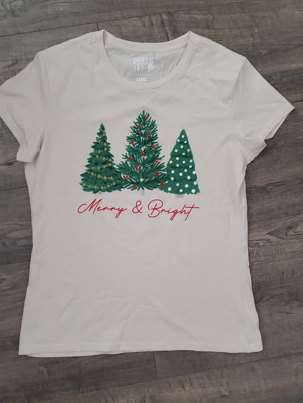 Cream 'Merry & Bright' Short Sleeve Graphic Tee with Green Tree Design